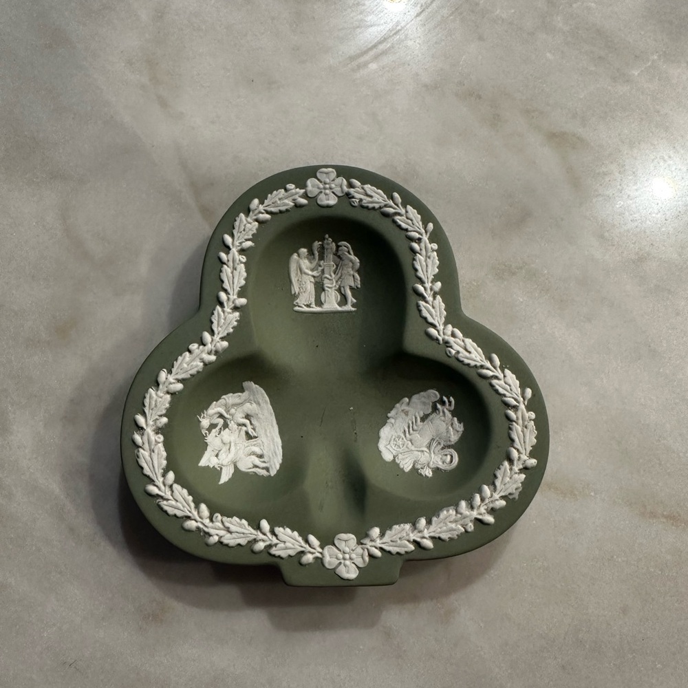 Wedgwood dish